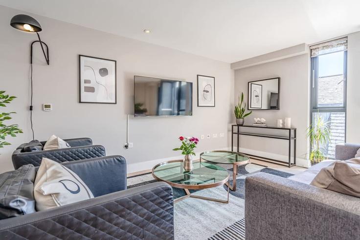 City of Westminster, London에 위치한 Building Bull Inn Court - belondon - 1039179 - LON 아파트의 세련된 인테리어가 돋보이는 거실