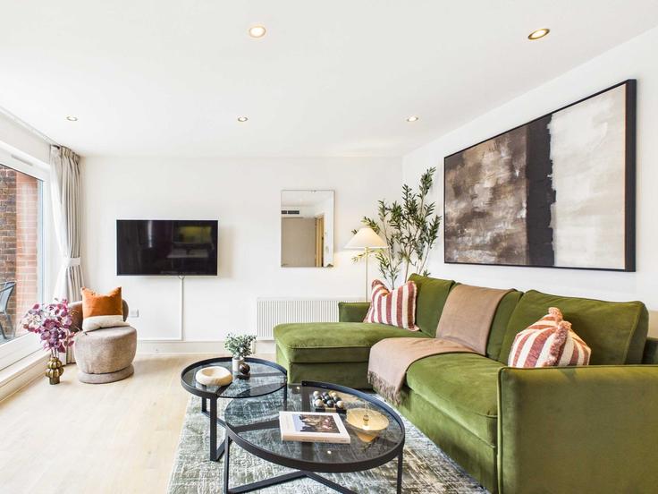 Salle de séjour élégante avec mobilier moderne dans un appartement à Building Medway Street - belondon - 1638019 à City of Westminster, London Salle de séjour élégante avec mobilier moderne dans un appartement à Building Medway Street - belondon - 1638019 à City of Westminster, London