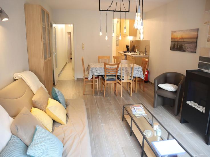 Sala de estar elegantemente projetada com móveis modernos em um apartamento no Building N34 - belvilla-ag-dancenter-as - 1567641 em Nieuwpoort, Nieuwpoort Sala de estar elegantemente projetada com móveis modernos em um apartamento no Building N34 - belvilla-ag-dancenter-as - 1567641 em Nieuwpoort, Nieuwpoort