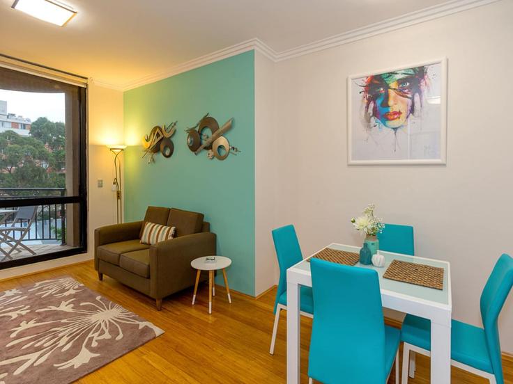 photo 1 photo 1