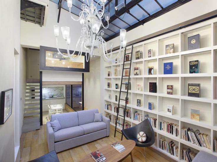 Elegant gestaltetes Wohnzimmer mit moderner Einrichtung in einer Wohnung im Building Rue du Dahomey - belvilla-ag-dancenter-as - 1408424 in 11th arrondissement, Paris Elegant gestaltetes Wohnzimmer mit moderner Einrichtung in einer Wohnung im Building Rue du Dahomey - belvilla-ag-dancenter-as - 1408424 in 11th arrondissement, Paris