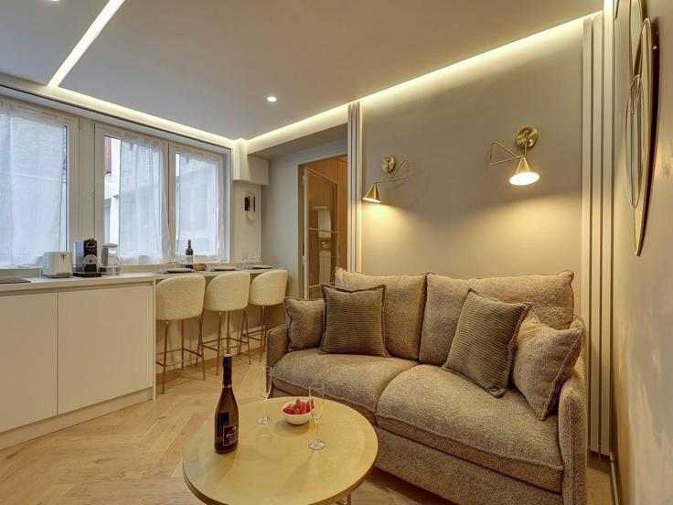 15th arrondissement, Paris에 위치한 Building Rue Fondary - belvilla-ag-dancenter-as - 1455411 유닛의 세련된 인테리어가 돋보이는 거실