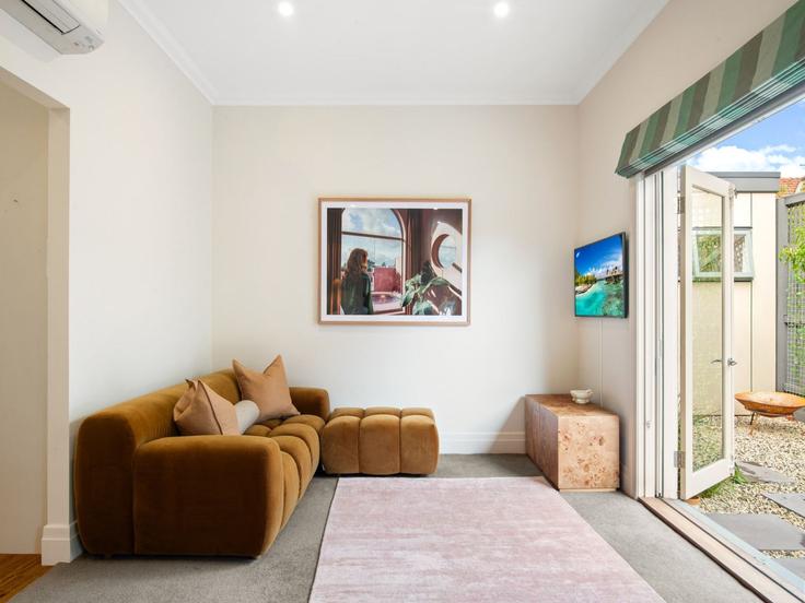 Kew East, Melbourne에 위치한 Building Minto Street - belvilla-ag-dancenter-as - 1456746 유닛의 세련된 인테리어가 돋보이는 거실