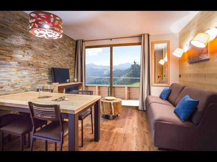 Elegant gestaltetes Wohnzimmer mit moderner Einrichtung in einer Wohnung im Building Chemin du Grand Pré - belvilla-ag-dancenter-as - 1452824 in Tignes, Tignes Elegant gestaltetes Wohnzimmer mit moderner Einrichtung in einer Wohnung im Building Chemin du Grand Pré - belvilla-ag-dancenter-as - 1452824 in Tignes, Tignes