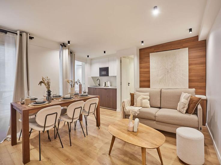 Salle de séjour élégante avec mobilier moderne dans un appartement à Building Rue de Mazagran - belvilla-ag-dancenter-as - 1426364 à 10th arrondissement, Paris