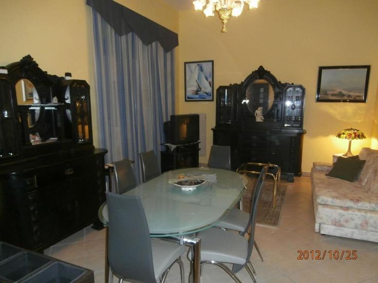 Sala de estar elegantemente projetada com móveis modernos em um apartamento no Building Ulica Tina Ujevića - belvilla-ag-dancenter-as - 1425169 em Trogir, Trogir Sala de estar elegantemente projetada com móveis modernos em um apartamento no Building Ulica Tina Ujevića - belvilla-ag-dancenter-as - 1425169 em Trogir, Trogir