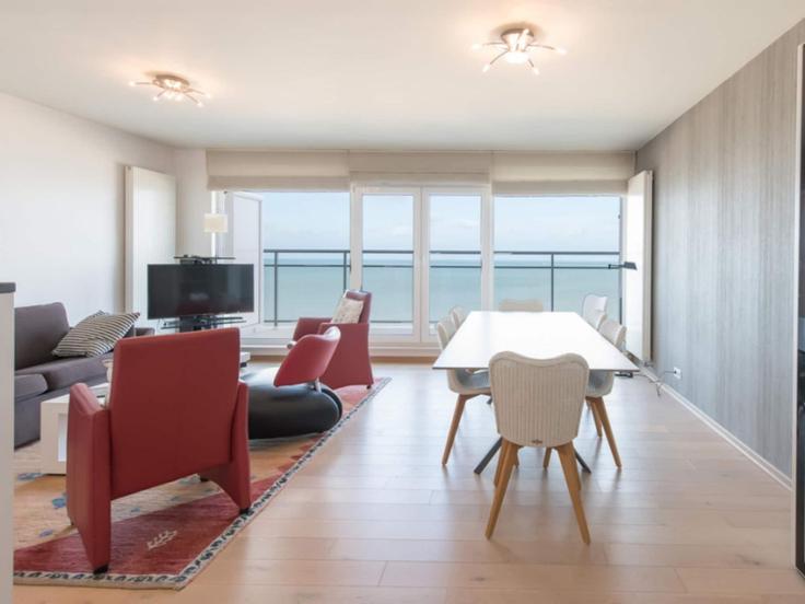 Sala de estar elegantemente projetada com móveis modernos em um apartamento no Building Albert I-promenade - belvilla-ag-dancenter-as - 1415308 em Ostend, Ostend Sala de estar elegantemente projetada com móveis modernos em um apartamento no Building Albert I-promenade - belvilla-ag-dancenter-as - 1415308 em Ostend, Ostend