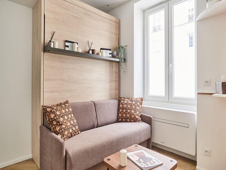 Salle de séjour élégante avec mobilier moderne dans un appartement à Building Rue du Champ de Mars - belvilla-ag-dancenter-as - 1423197 à 7th arrondissement, Paris Salle de séjour élégante avec mobilier moderne dans un appartement à Building Rue du Champ de Mars - belvilla-ag-dancenter-as - 1423197 à 7th arrondissement, Paris