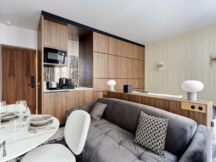 1st arrondissement, Paris에 위치한 Building Rue du Pélican - belvilla-ag-dancenter-as - 1399098 유닛의 세련된 인테리어가 돋보이는 거실 1st arrondissement, Paris에 위치한 Building Rue du Pélican - belvilla-ag-dancenter-as - 1399098 유닛의 세련된 인테리어가 돋보이는 거실