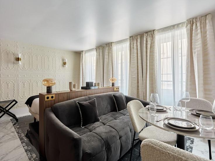 1st arrondissement, Paris에 위치한 Building Rue du Pélican - belvilla-ag-dancenter-as - 1399088 유닛의 세련된 인테리어가 돋보이는 거실