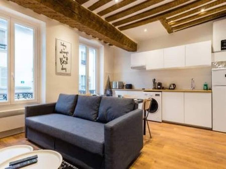 Elegante sala de estar con mobiliario moderno en un apartamento en Building Rue Popincourt - belvilla-ag-dancenter-as - 1398975 en 11th arrondissement, Paris Elegante sala de estar con mobiliario moderno en un apartamento en Building Rue Popincourt - belvilla-ag-dancenter-as - 1398975 en 11th arrondissement, Paris