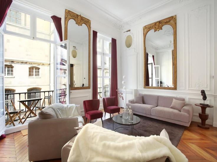 Elegant gestaltetes Wohnzimmer mit moderner Einrichtung in einer Wohnung im Building Rue de l'Oratoire - belvilla-ag-dancenter-as - 1396367 in 1st arrondissement, Paris