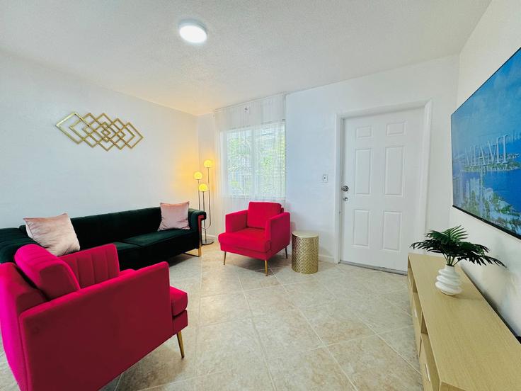Southwest 2nd Streetにある2件の寝室・家具付きアパート(1258740P、Miami、Miami)写真 1枚 Southwest 2nd Streetにある2件の寝室・家具付きアパート(1258740P、Miami、Miami)写真 1枚