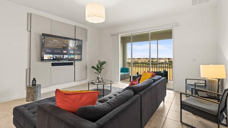 Four Corners, Four Corners에 위치한 Building Splash Shot Place - beststay - 1442089 유닛의 세련된 인테리어가 돋보이는 거실