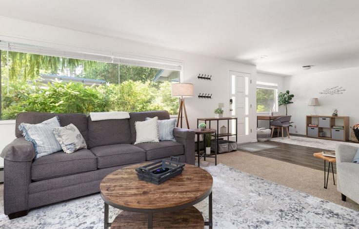 Building North Main Street - betterstay - 1036058 - USA adresindeki bir dairede modern mobilyalarla zarif bir şekilde tasarlanmış oturma odası Coupeville, Coupeville