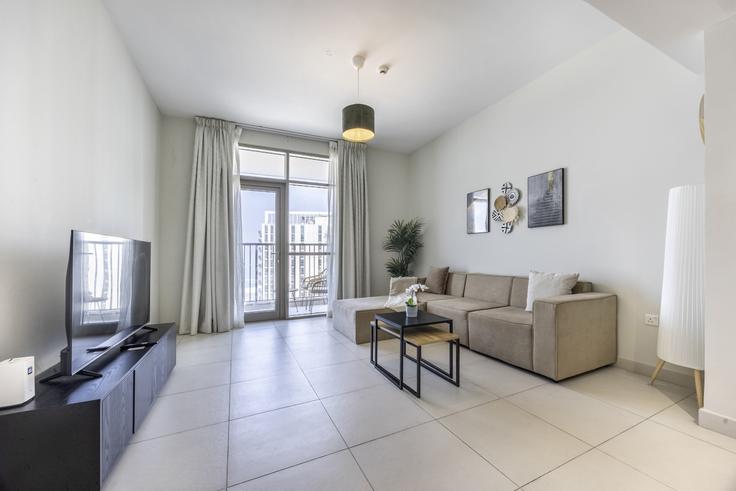 Elegant gestaltetes Wohnzimmer mit moderner Einrichtung in einer Wohnung im Building Al Ghazal Street - bloomfields-holiday-home - 1474861 in Al Reem Island, Abu Dhabi Elegant gestaltetes Wohnzimmer mit moderner Einrichtung in einer Wohnung im Building Al Ghazal Street - bloomfields-holiday-home - 1474861 in Al Reem Island, Abu Dhabi