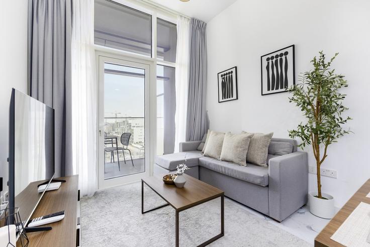 Masdar City, Abu Dhabi에 위치한 Building Tariaq Bedon Esm - bloomfields-holiday-home - 1475004 유닛의 세련된 인테리어가 돋보이는 거실
