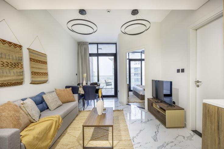 Building Ar Reem Street - bloomfields-holiday-home - 1475067 adresindeki bir dairede modern mobilyalarla zarif bir şekilde tasarlanmış oturma odası Al Maryah Island, Abu Dhabi Building Ar Reem Street - bloomfields-holiday-home - 1475067 adresindeki bir dairede modern mobilyalarla zarif bir şekilde tasarlanmış oturma odası Al Maryah Island, Abu Dhabi