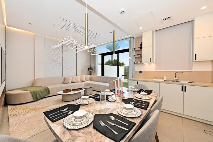 Salle de séjour élégante avec mobilier moderne dans un appartement à Building Tariaq Bedon Esm - bloomfields-holiday-home - 1512419 à Wadi Al Safa 5, Dubai