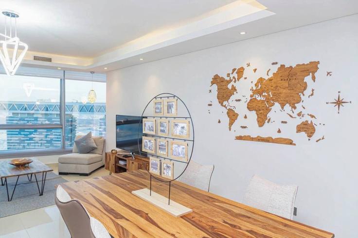 Abu Dhabi Al Reem IslandのBuilding Bilshuʹoum Street - bloomfields-holiday-home - 1474874のアパートメントにある、モダンな家具を備えたエレガントなデザインのリビングルーム