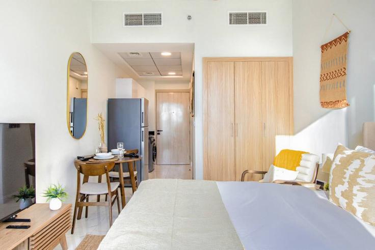 Dubai, Dubai에 위치한 Building Downtown Street - bloomfields-holiday-home - 1474979 유닛의 세련된 인테리어가 돋보이는 거실