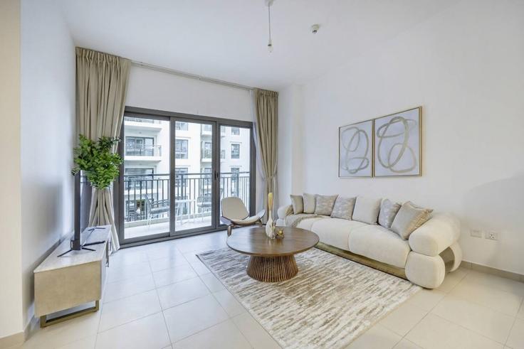 Building Tariaq Bedon Esm - bloomfields-holiday-home - 1475083 adresindeki bir dairede modern mobilyalarla zarif bir şekilde tasarlanmış oturma odası Al Yalayis 2, Dubai Building Tariaq Bedon Esm - bloomfields-holiday-home - 1475083 adresindeki bir dairede modern mobilyalarla zarif bir şekilde tasarlanmış oturma odası Al Yalayis 2, Dubai
