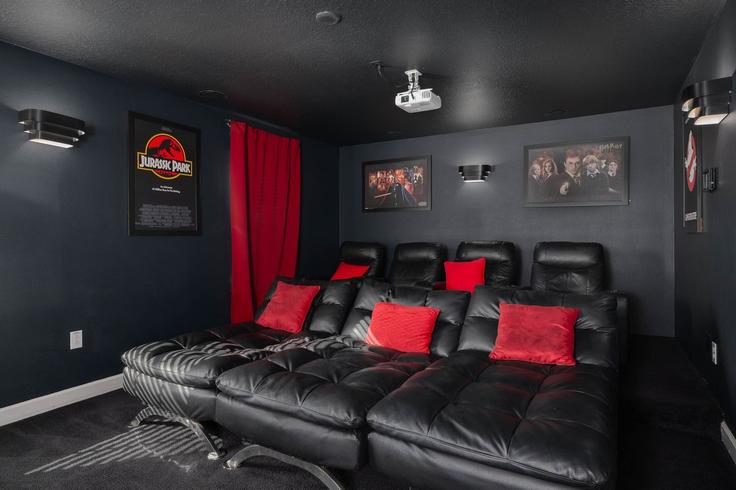 Salle de séjour élégante avec mobilier moderne dans un appartement à Building Sand Trap Drive - bluegems - 1346940 à Four Corners, Four Corners