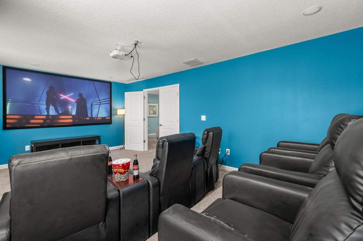 Salle de séjour élégante avec mobilier moderne dans un appartement à Building Flange Drive - bluegems - 1379464 à Four Corners, Four Corners