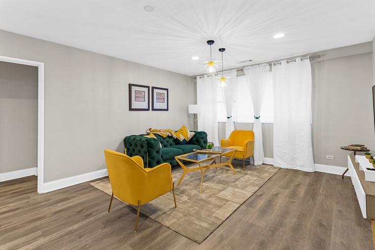 Atlanta, Atlanta에 위치한 Building Peachtree Road Northeast - bnb-properties-group - 1580006 유닛의 세련된 인테리어가 돋보이는 거실 Atlanta, Atlanta에 위치한 Building Peachtree Road Northeast - bnb-properties-group - 1580006 유닛의 세련된 인테리어가 돋보이는 거실