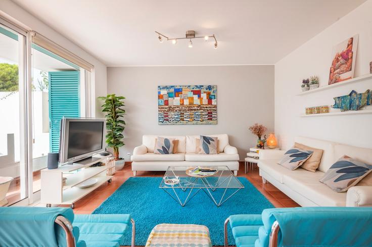 Alvor, Alvor에 위치한 Building Aldeamento Prainha Club - bnbird-homes-lda - 1556276 유닛의 세련된 인테리어가 돋보이는 거실