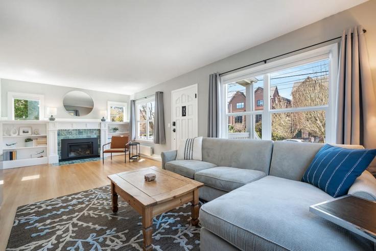 3 apartamento de un dormitorio amueblado en Densmore Avenue North 1231214P , Seattle, Seattle, foto 1 3 apartamento de un dormitorio amueblado en Densmore Avenue North 1231214P , Seattle, Seattle, foto 1
