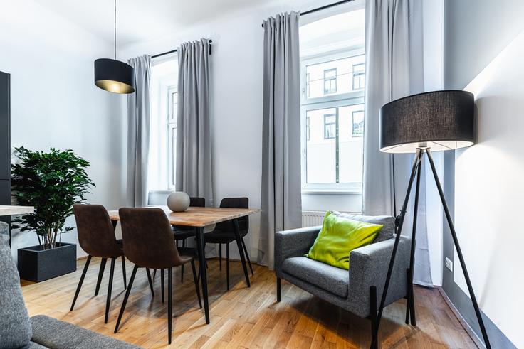 Vienna ViennaのBuilding Oppelgasse - bosu-gmbh - 1500245のアパートメントにある、モダンな家具を備えたエレガントなデザインのリビングルーム Vienna ViennaのBuilding Oppelgasse - bosu-gmbh - 1500245のアパートメントにある、モダンな家具を備えたエレガントなデザインのリビングルーム