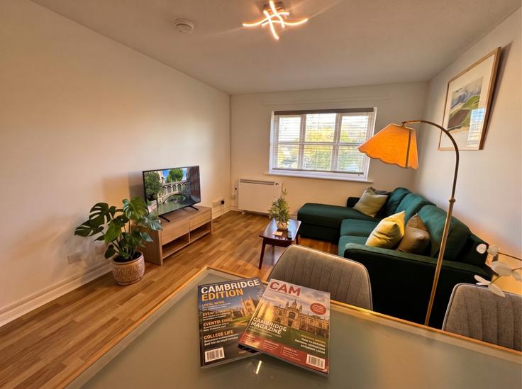 Cambridge, Cambridge에 위치한 Building Devonshire Road - cambridge-homehost-ltd-1 - 1636996 유닛의 세련된 인테리어가 돋보이는 거실 Cambridge, Cambridge에 위치한 Building Devonshire Road - cambridge-homehost-ltd-1 - 1636996 유닛의 세련된 인테리어가 돋보이는 거실