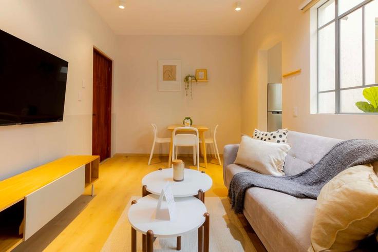 Elegantly designed living room with modern furnishings in an apartment at Building Calle Bahia de Santa Barbara - capitalia - 1018062 in Mexico City, Mexico City Elegantly designed living room with modern furnishings in an apartment at Building Calle Bahia de Santa Barbara - capitalia - 1018062 in Mexico City, Mexico City