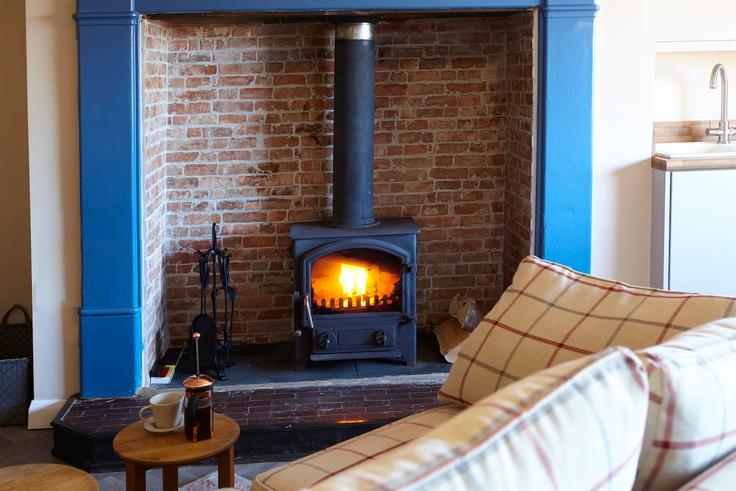 Whitby Scarborough DistrictのBuilding Brook House Farm. - cara-louise-shardlow - 1367426のアパートメントにある、モダンな家具を備えたエレガントなデザインのリビングルーム Whitby Scarborough DistrictのBuilding Brook House Farm. - cara-louise-shardlow - 1367426のアパートメントにある、モダンな家具を備えたエレガントなデザインのリビングルーム