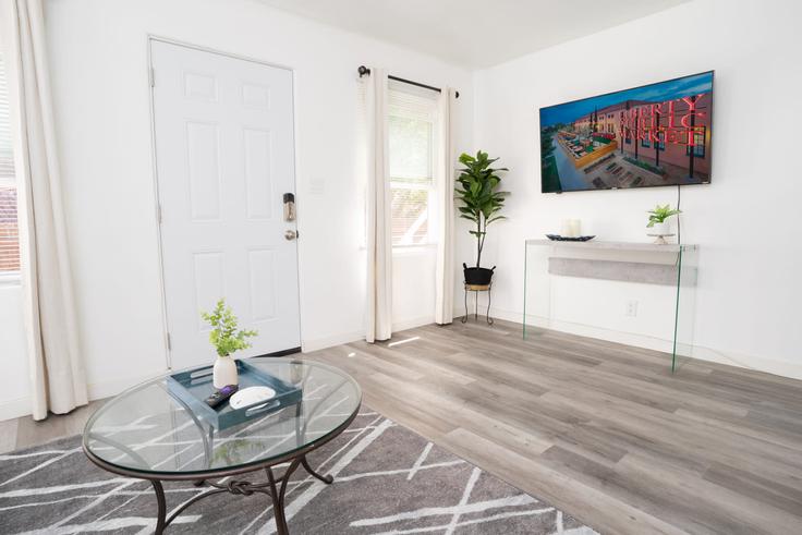 1 yatak odalı mobilyalı daire Cañon Street 1024450P , San Diego, San Diego, fotoğraf 1 1 yatak odalı mobilyalı daire Cañon Street 1024450P , San Diego, San Diego, fotoğraf 1