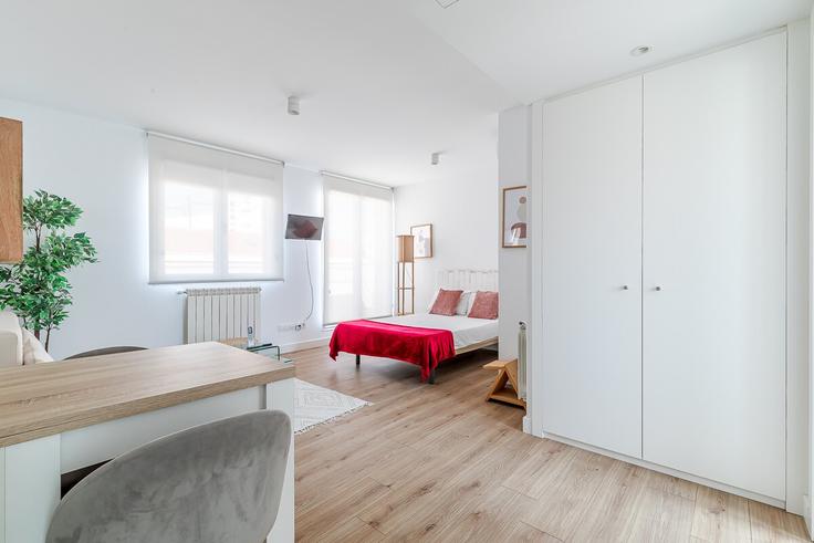 Building Calle de Bravo Murillo - caterina-house - 1473547 adresindeki bir dairede modern mobilyalarla zarif bir şekilde tasarlanmış oturma odası Tetuán, Madrid