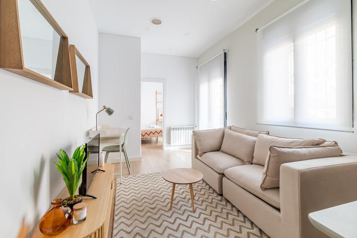 Madrid ChamartínのBuilding Calle de Santa Hortensia - caterina-house - 1490305のアパートメントにある、モダンな家具を備えたエレガントなデザインのリビングルーム
