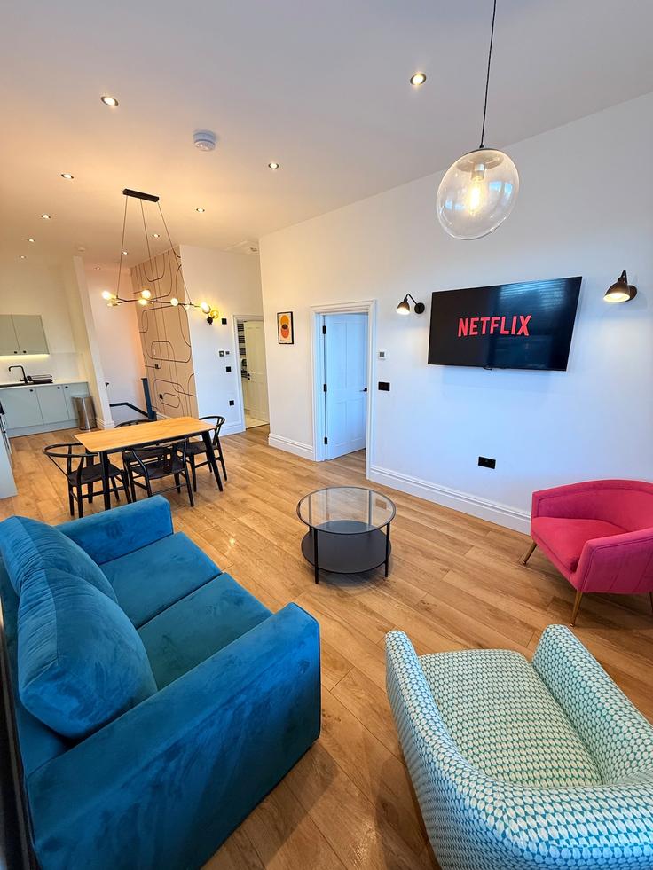 Bristol, Bristol에 위치한 Building Grosvenor Road - ccp-stays - 1696967 유닛의 세련된 인테리어가 돋보이는 거실 Bristol, Bristol에 위치한 Building Grosvenor Road - ccp-stays - 1696967 유닛의 세련된 인테리어가 돋보이는 거실