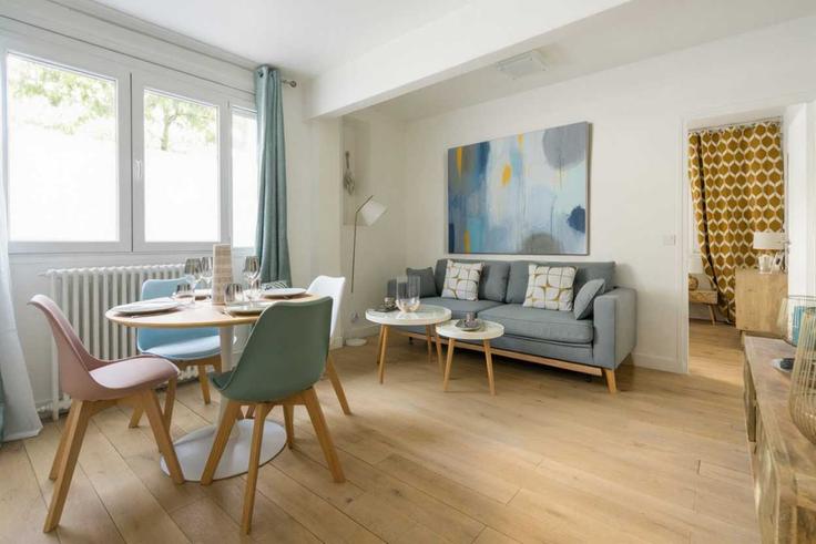 Elegantly designed living room with modern furnishings in an apartment at Building Boulevard Masséna - checkmyguest - 1350411 in 13th arrondissement, Paris Elegantly designed living room with modern furnishings in an apartment at Building Boulevard Masséna - checkmyguest - 1350411 in 13th arrondissement, Paris