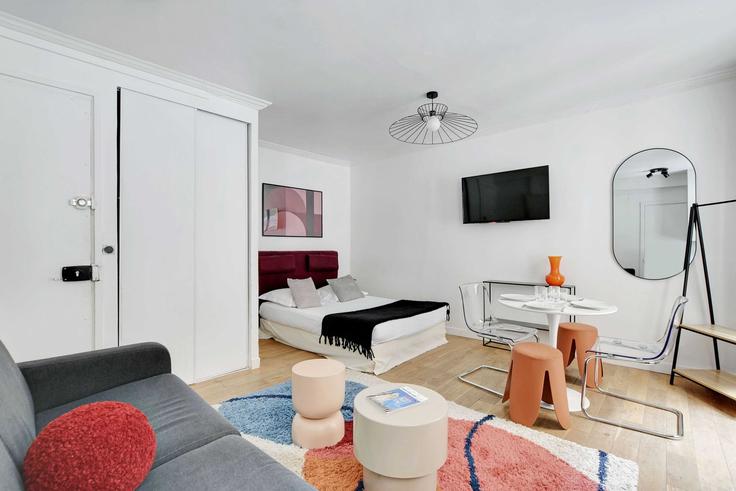 Paris 12th arrondissementのBuilding Rue du Faubourg Saint-Antoine - checkmyguest - 1351084のアパートメントにある、モダンな家具を備えたエレガントなデザインのリビングルーム Paris 12th arrondissementのBuilding Rue du Faubourg Saint-Antoine - checkmyguest - 1351084のアパートメントにある、モダンな家具を備えたエレガントなデザインのリビングルーム