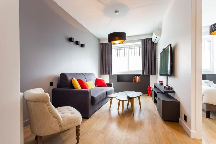 11th arrondissement, Paris에 위치한 Building Rue de la Pierre Levée - checkmyguest - 1350114 유닛의 세련된 인테리어가 돋보이는 거실