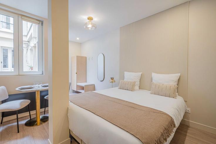 1 quarto mobiliado em apartamentos em Rue de Sèvres 1349137P, 6th arrondissement, Paris, foto 1