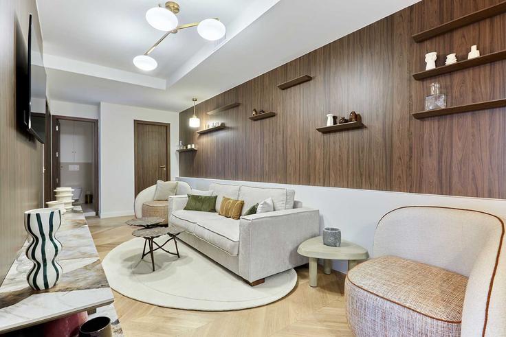 Elegante sala de estar con mobiliario moderno en un apartamento en Building Rue Réaumur - checkmyguest - 1348779 en 2nd arrondissement, Paris