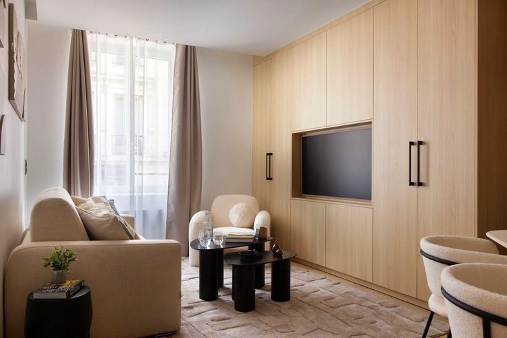 10th arrondissement, Paris에 위치한 Building Rue Saint-Laurent - checkmyguest - 1349208 아파트의 세련된 인테리어가 돋보이는 거실