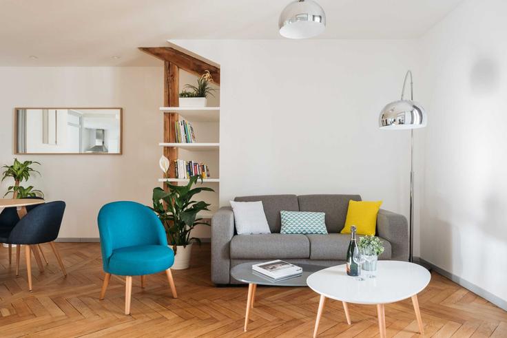 Elegante sala de estar con mobiliario moderno en un apartamento en Building Cours Lafayette - checkmyguest - 1348711 en 3rd arrondissement, Lyon