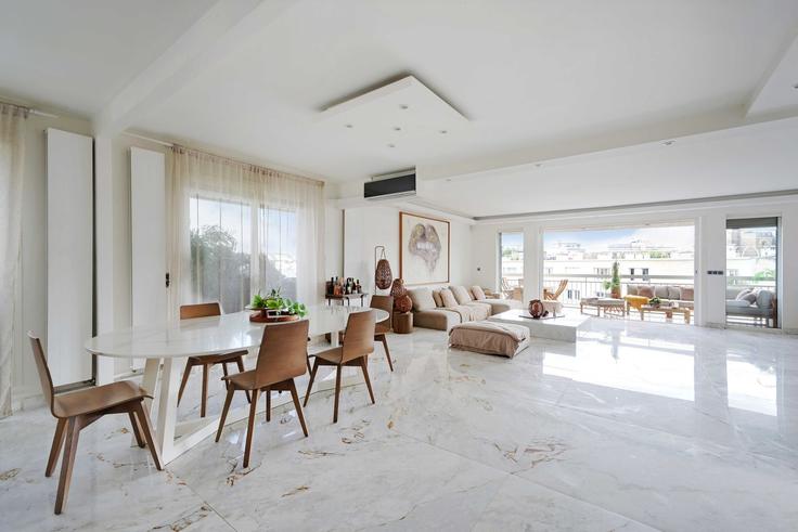 Neuilly-sur-Seine Neuilly-sur-SeineのBuilding Rue Pierret - checkmyguest - 1349461のアパートメントにある、モダンな家具を備えたエレガントなデザインのリビングルーム