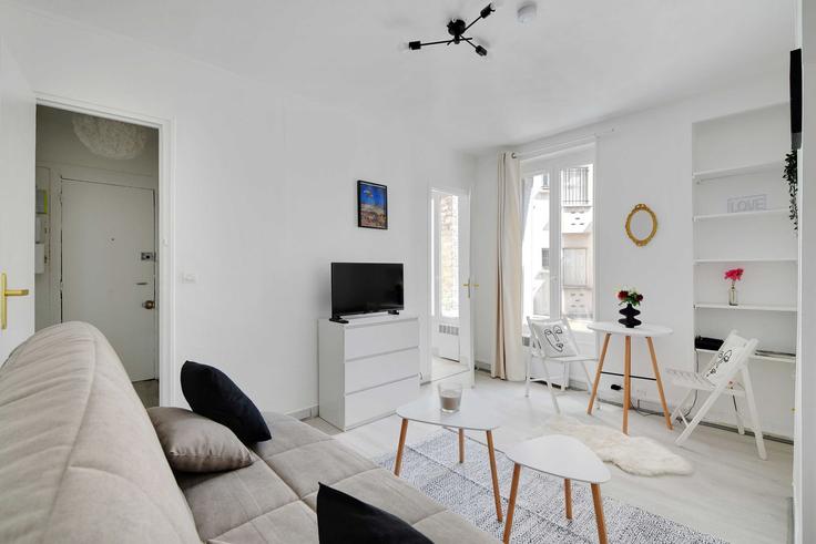 11th arrondissement, Paris에 위치한 Building Passage Basfroi - checkmyguest - 1349566 유닛의 세련된 인테리어가 돋보이는 거실