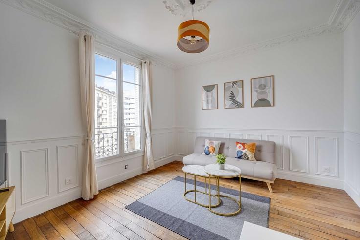 Building Rue Bobillot - checkmyguest - 1530427 adresindeki bir dairede modern mobilyalarla zarif bir şekilde tasarlanmış oturma odası 13th arrondissement, Paris Building Rue Bobillot - checkmyguest - 1530427 adresindeki bir dairede modern mobilyalarla zarif bir şekilde tasarlanmış oturma odası 13th arrondissement, Paris