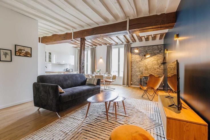 Salle de séjour élégante avec mobilier moderne dans un appartement à Building Rue de Sèvres - checkmyguest - 1583812 à 6th arrondissement, Paris